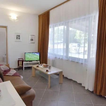 Apartamento Near Kanegra Crveni Vrh