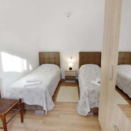 Apartamento Near Kanegra Crveni Vrh